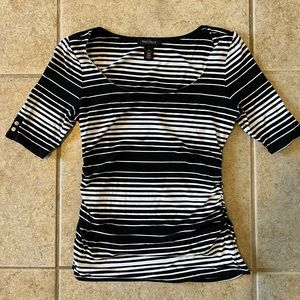 White House Black Market Medium Top